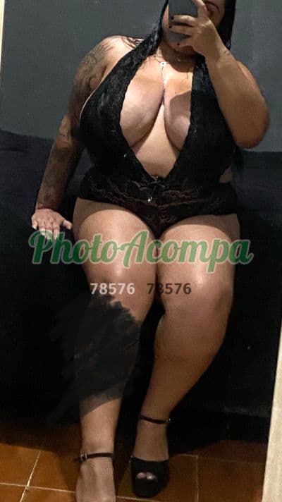 Acompanhante em Magé com beijo na boca (2) — Beatriz Valenzo