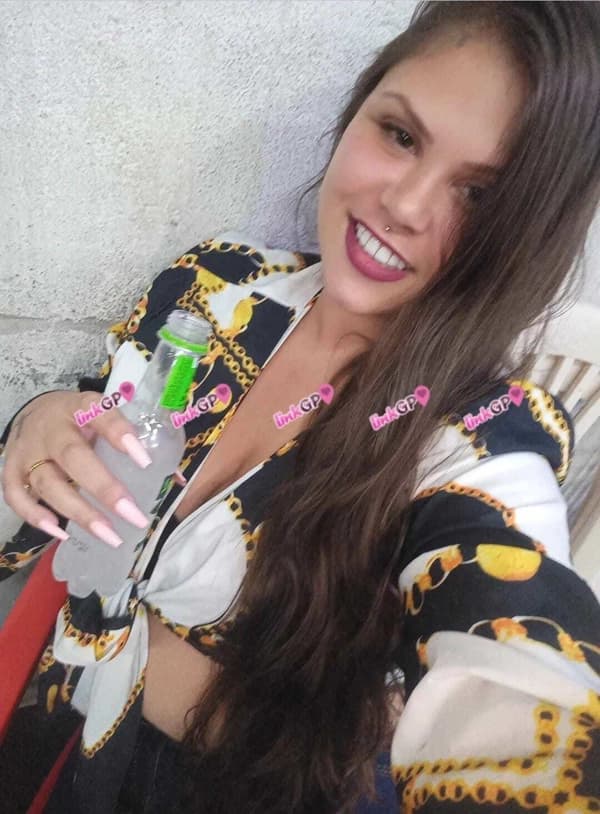 Acompanhante em Belo Horizonte com me tocando na chamada (10) — Brenda Campelo