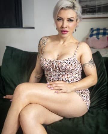 Carolina Monroe — acompanhante e garota de programa em São Paulo