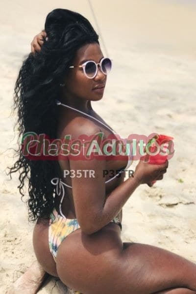 Acompanhante de seios naturais em Rio de Janeiro