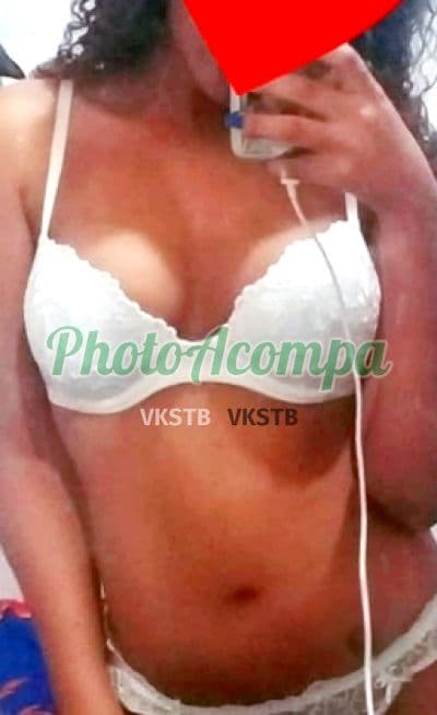 Acompanhante de seios naturais em Fortaleza, foto 3 de Elissa
