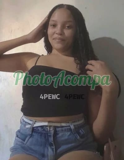 Acompanhante de seios naturais em Ibirité (5) — Emanuelle Veloso