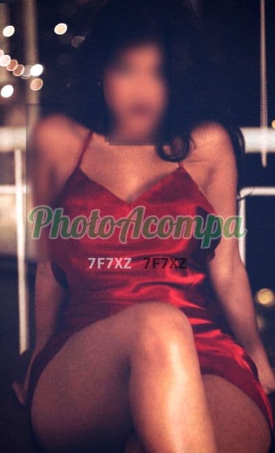 Acompanhante em Campinas com beijo na boca (2) — Evelyn