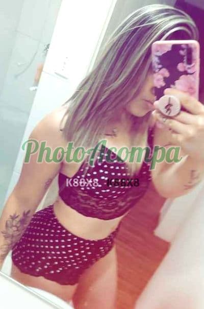 Acompanhante em Curitiba com beijo na boca (2) — Fernanda