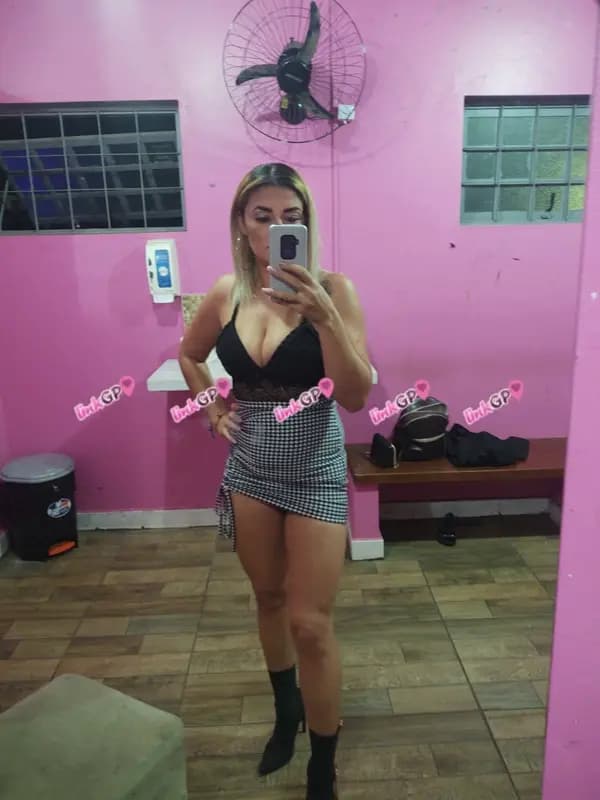 Acompanhante alta em Campo Grande — Fernanda Mendez