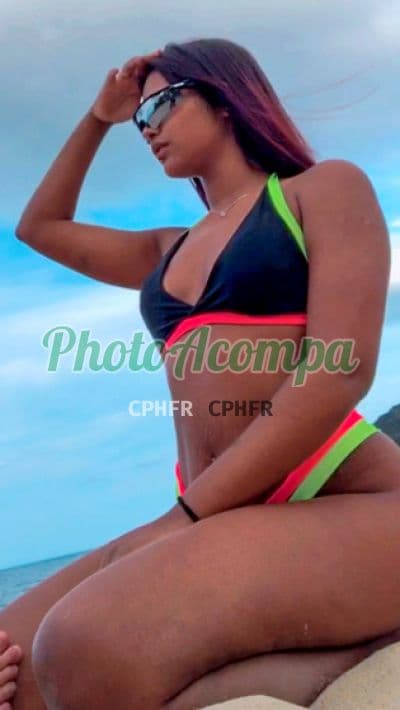 Acompanhante em Pouso Alegre com beijo grego (2) — Giovanna Martins