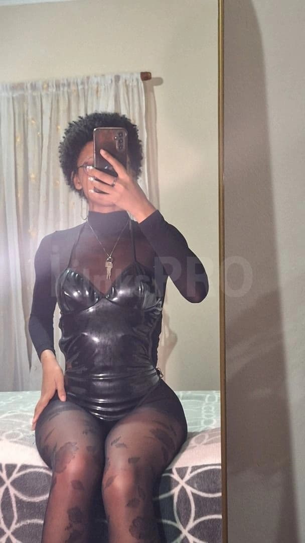 Acompanhante em Barueri com podolatria online (14) — Goddess Kae