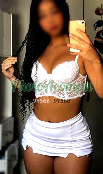 Acompanhante em Campo Grande com beijo na boca (2) — Julia Azevedo