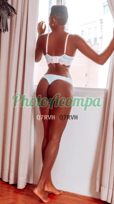Acompanhante magra em São Paulo (4) — Júlia