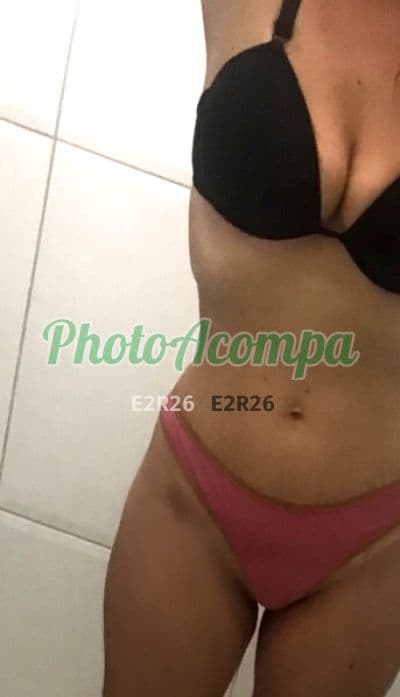 Acompanhante em Nova Iguaçu — oral sem camisinha, foto 4 de Juliana Flores