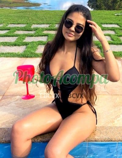 Acompanhante de seios naturais em Fortaleza, foto 3 de Karol Sampaio