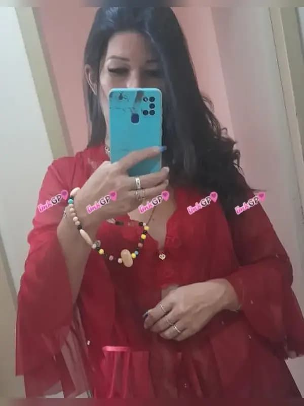 Acompanhante alta em Nova Crixás, foto de perfil