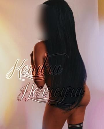 Acompanhante cabelo pretos em São José — Kendra Herreyra