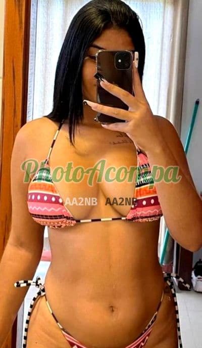 Acompanhante em Mogi Guaçu com beijo na boca (2) — Larissinha