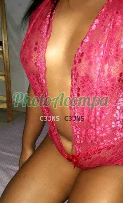 Acompanhante morena em Duque de Caxias (5) — Laura
