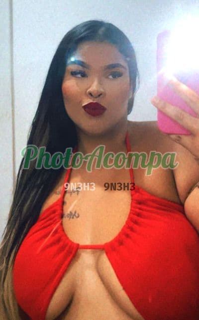 Acompanhante peituda em São Paulo (3) — Letícia