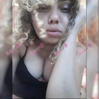 Acompanhante branquinha em Fortaleza, foto 3 de Loira Cacheada