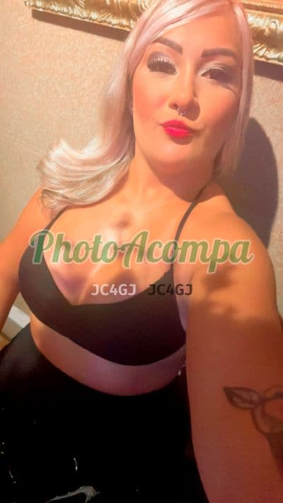 Acompanhante loira em Petrópolis, foto 3 de Loirinha Safada