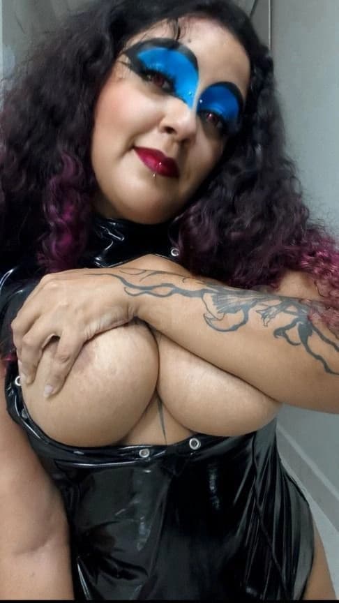 Acompanhante em São Paulo com garganta profunda (2) — Lola Harlot