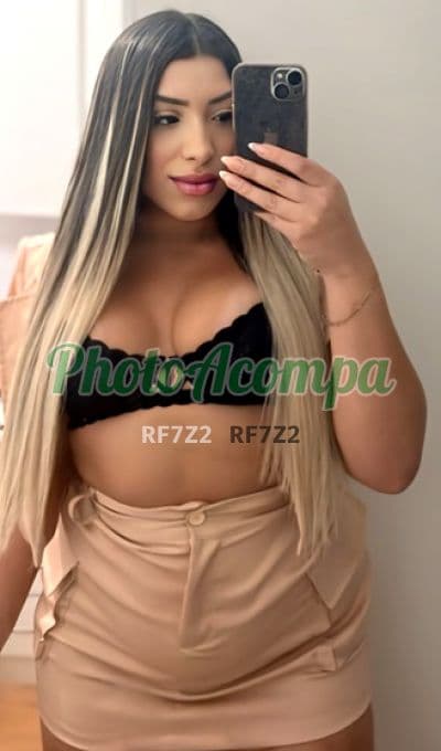 Acompanhante em São Paulo com beijo na boca (2) — Loren