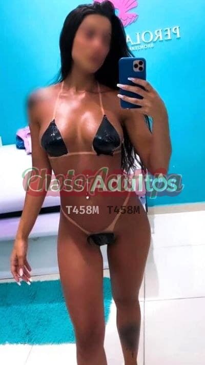 Acompanhante morena em Praia Grande — Mel Perrolt