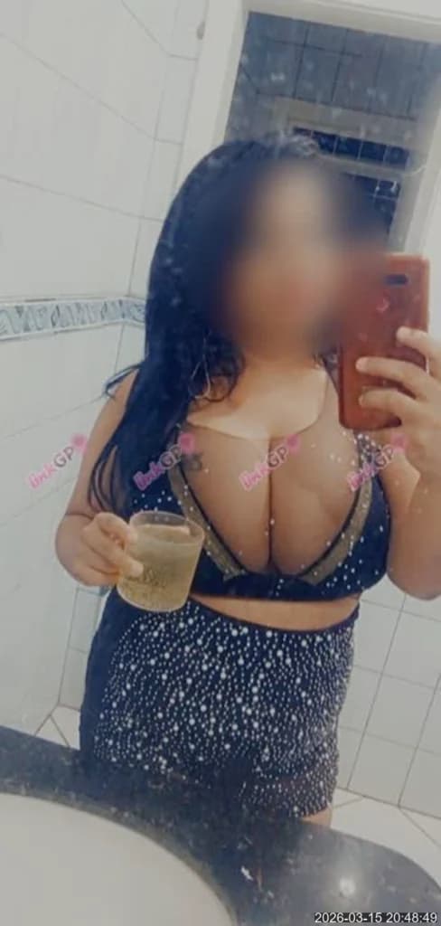 Acompanhante baixinha em Lajeado