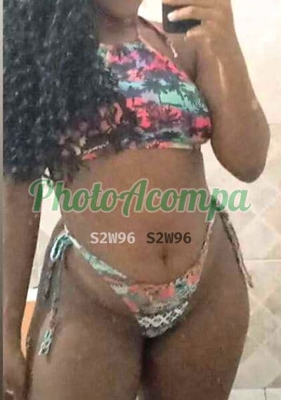 Acompanhante em Rio de Janeiro com beijo grego (2) — Pérola Negra