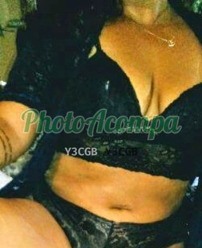 Acompanhante de seios naturais em Duque de Caxias (3) — Pérola Silva