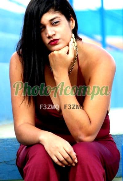 Acompanhante magra em Barreiras (3) — Safira Teixeira Gomes