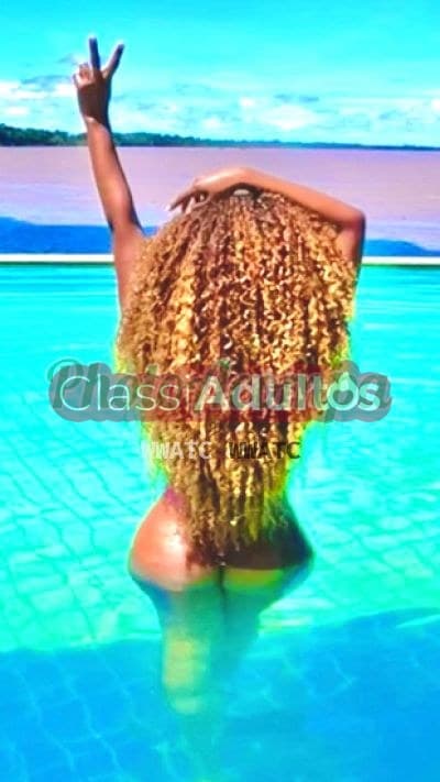 Acompanhante loira em Salvador — Samantha Carioca