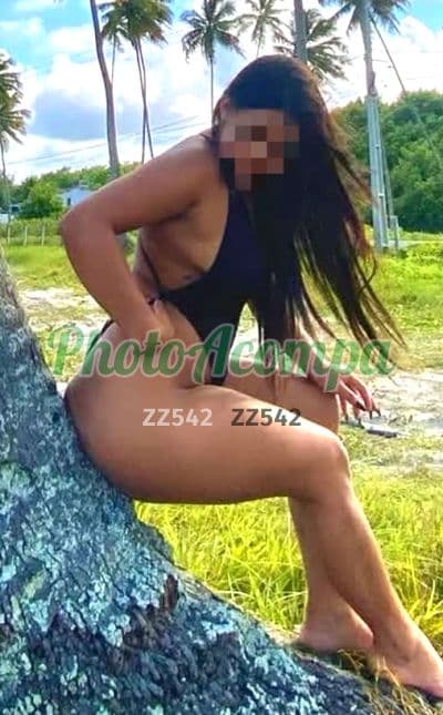 Foto 2: Acompanhante em Recife — beijo na boca, Selena Gomes