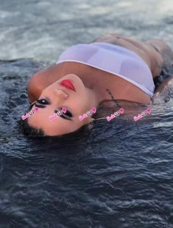 Acompanhante desenhada em Jales (5) — Valentina Carioca