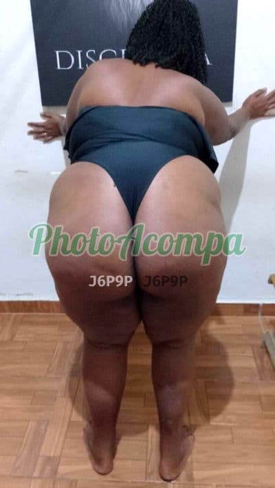Acompanhante peituda em Nilópolis (5) — Vivi Noronha