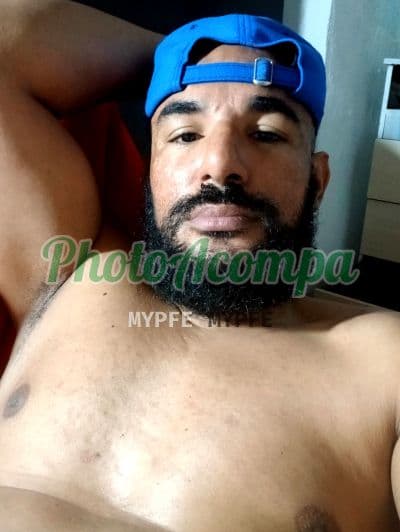 Acompanhante masculino em Maracanaú com beijo grego (2) — Agos Putão