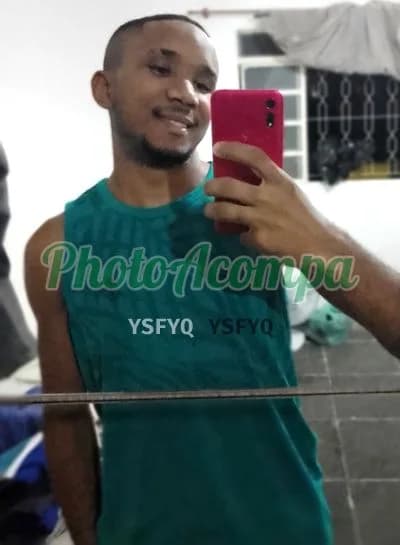 Acompanhante masculino em Barra do Piraí — beijo grego, foto 2 de Alex