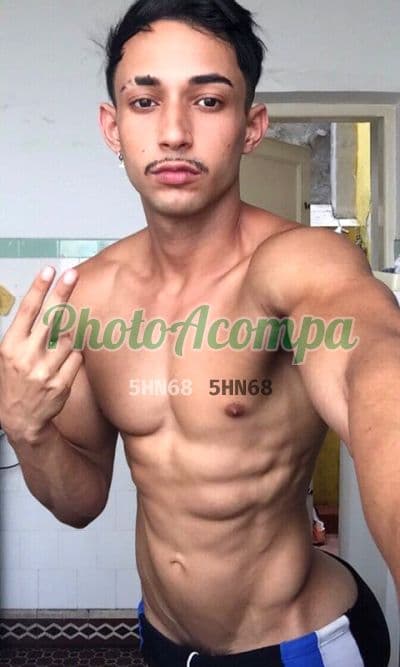 Acompanhante masculino em Campinas com beijo grego (2) — Apollo Masso