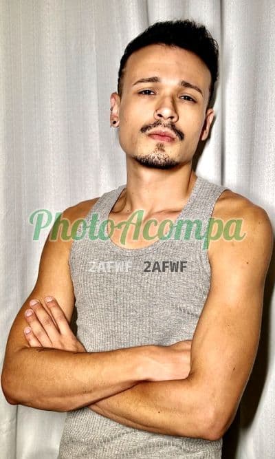 Acompanhante masculino em São Paulo com oral natural (4) — Arthur