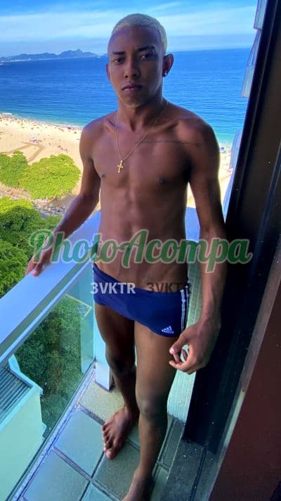 Acompanhante masculino em São Paulo com beijo grego (2) — Baiano dotado22cm