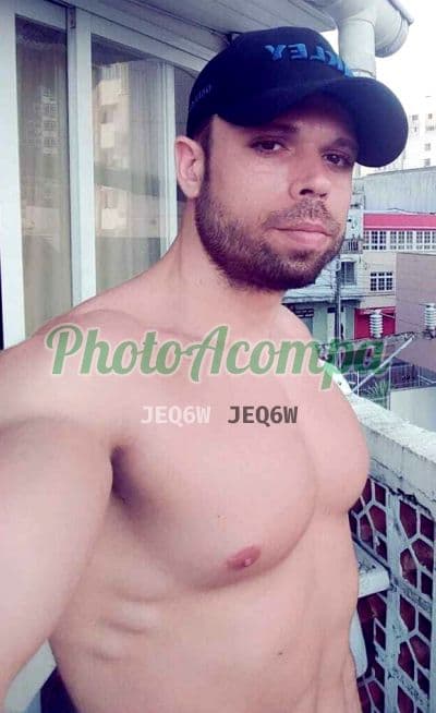 Acompanhante masculino em Florianópolis com beijo na boca (6) — Bryan