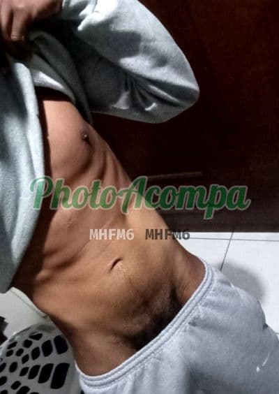 Acompanhante masculino em Barueri com beijo na boca (2) — Daniel Santos