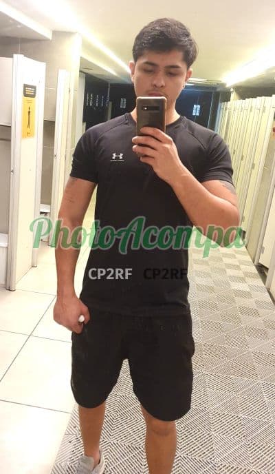Acompanhante masculino em Rio de Janeiro com beijo na boca (2) — Diogo