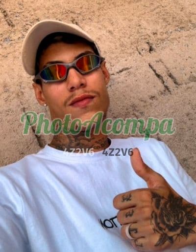 Acompanhante masculino em Praia Grande com beijo grego (6) — Felipinho