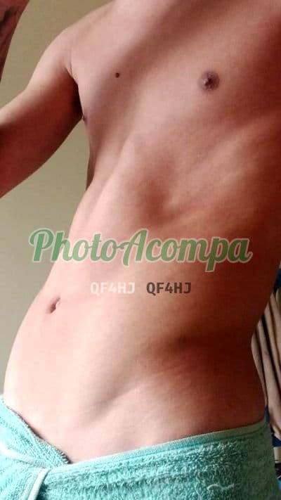 Acompanhante masculino em São Gonçalo — beijo na boca, foto 4 de Garoto de Programa