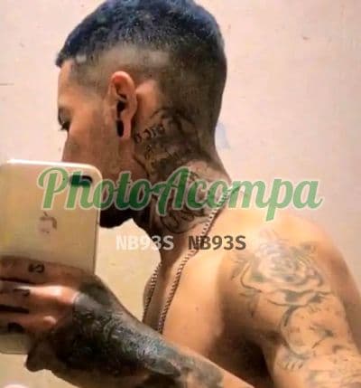 Acompanhante masculino em São Carlos — beijo na boca, foto 4 de Garoto de Programa