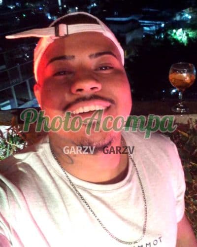 Acompanhante masculino em Itanhaém com beijo grego (4) — Gigio