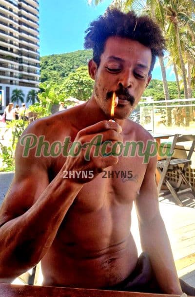 Acompanhante masculino em Rio de Janeiro com beijo grego (2) — Gustavus