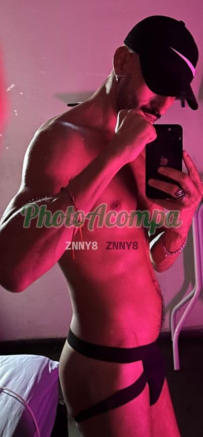 Acompanhante masculino em Macaé com beijo grego (6) — Hiago