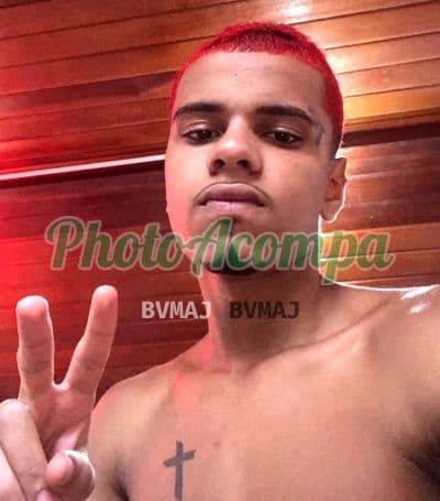 Acompanhante masculino em Rio de Janeiro com oral natural (6) — Jotta