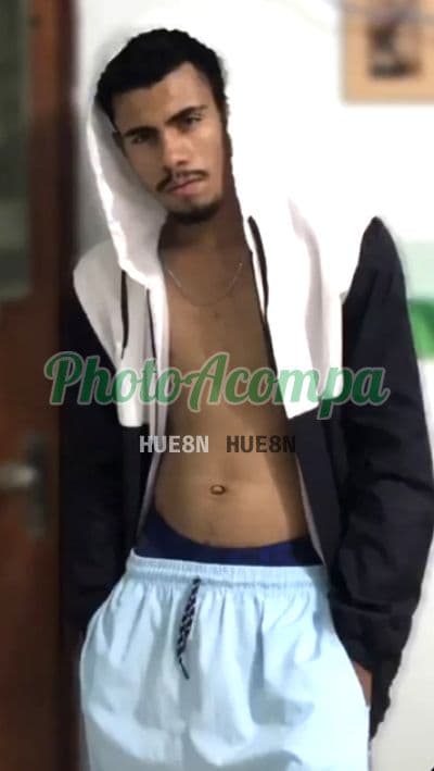 Acompanhante masculino em Rio de Janeiro com beijo grego (2) — Júnior