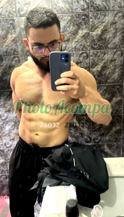 Acompanhante masculino em São Paulo com beijo grego (6) — Leandro Ribeiro